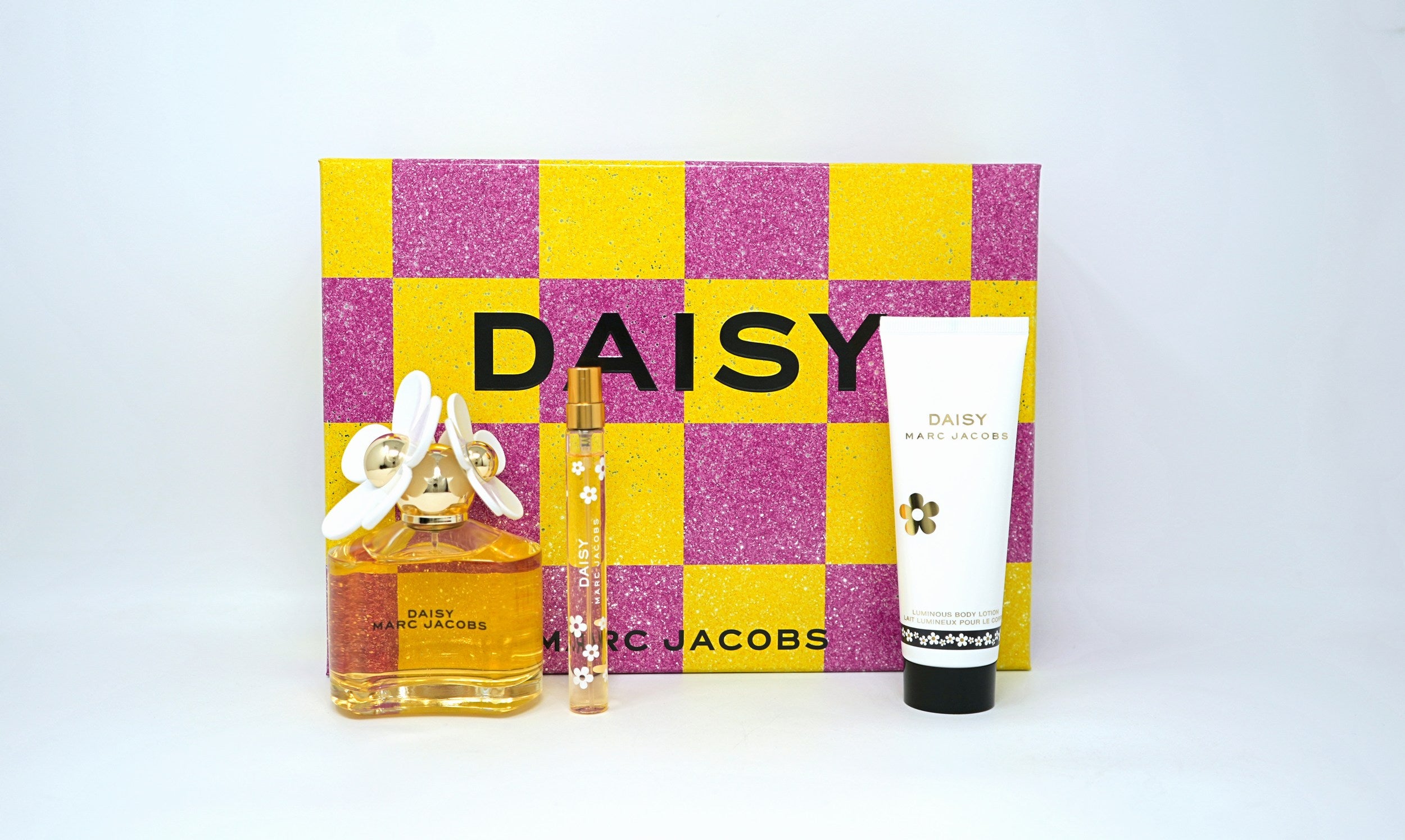 DAISY MARC JACOBS(W)(H/B)3PC SET(3.3oz edt sp,2.5oz Body Lotion,10ml edt sp)